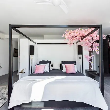 Bed & Breakfast Carbo D'hotes Mourillon, 4 Belles Chambres, Piscine Toulon