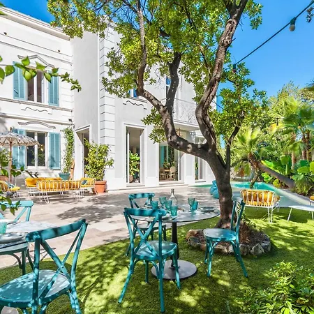 Bed & Breakfast Carbo D'hotes Mourillon, 4 Belles Chambres, Piscine Toulon