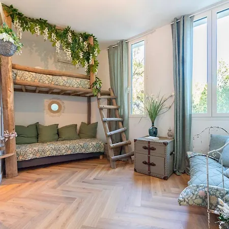 Bed & Breakfast Carbo D'hotes Mourillon, 4 Belles Chambres, Piscine