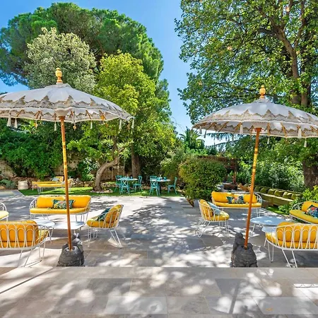 Bed & Breakfast Carbo D'hotes Mourillon, 4 Belles Chambres, Piscine Toulon