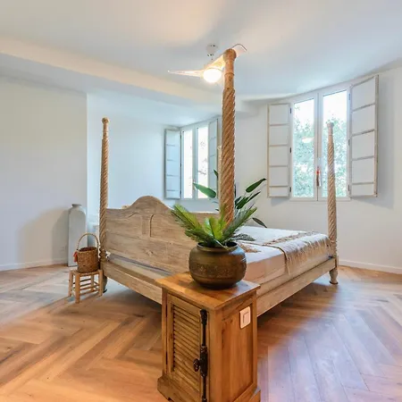 Carbo D'hotes Mourillon, 4 Belles Chambres, Piscine Bed & Breakfast Toulon